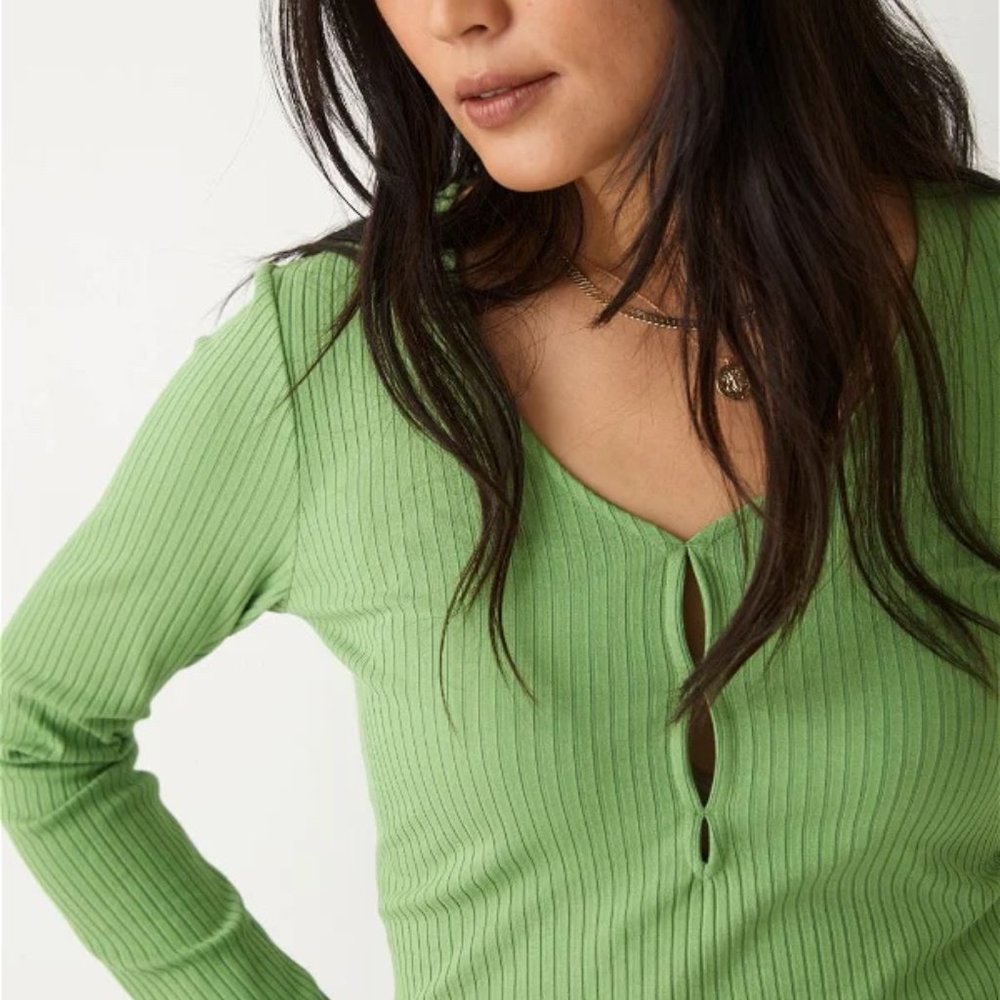 NWOT & Other Stories Green Buttoned Rib Top Size Medium